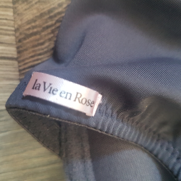 2 bras La vie en Rose push up magnetic front closure size 38C selling together - Picture 4 of 4